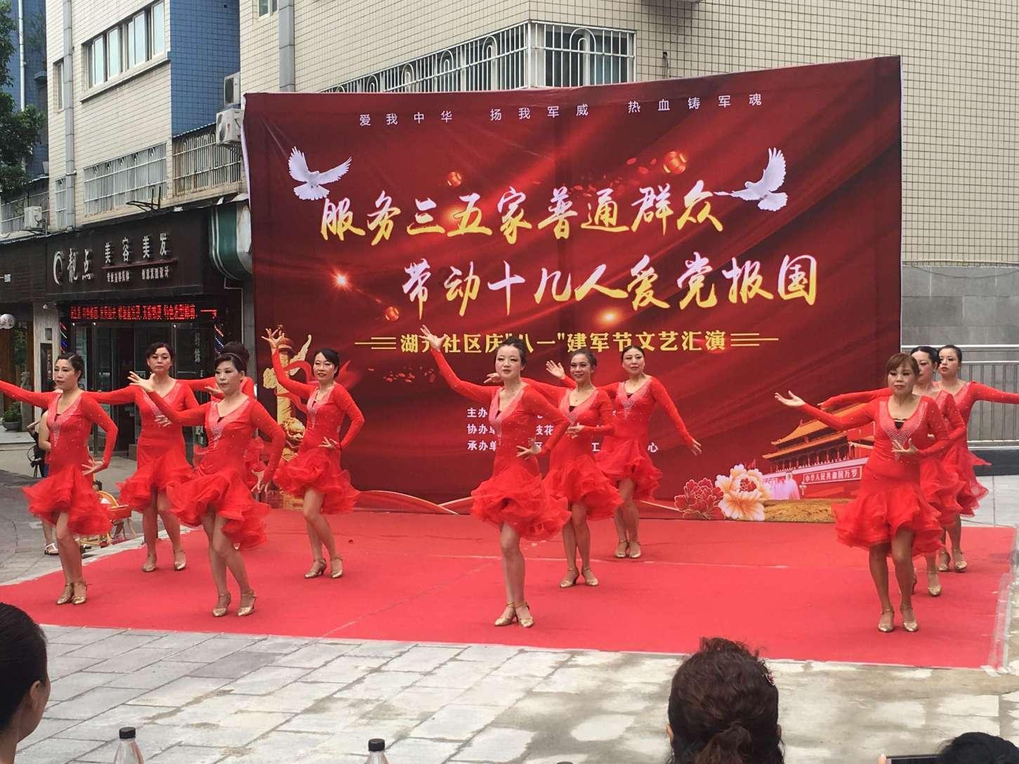 酵母加泡打粉发面,放一夜为何水浮在上面?-冷知识分享平台